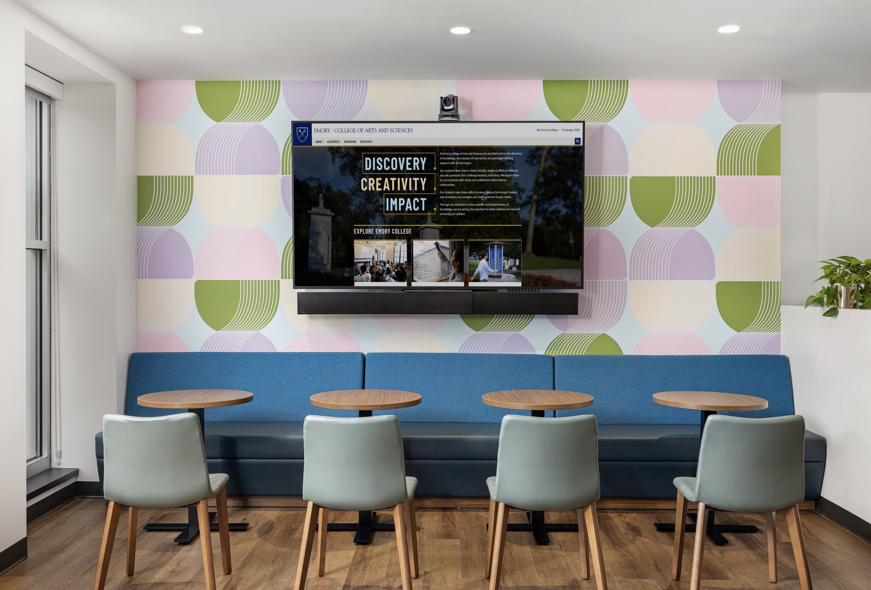 215 Cafe Display